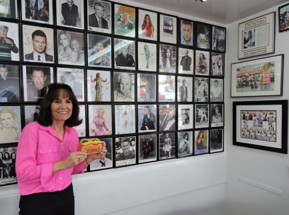 Gloria at Pinks Celebrity Wall of Fame